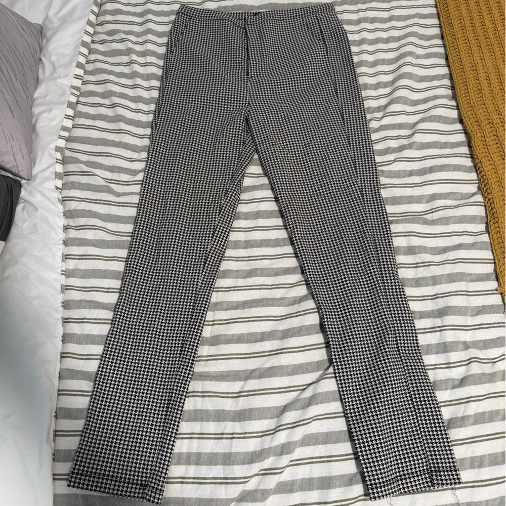 Shinestar Black and White Checkered Ankle Pants